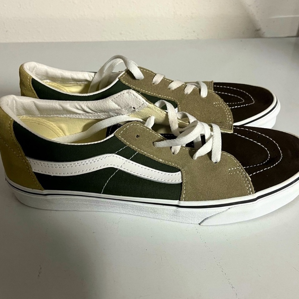 Vans Sk8-Low, Size 11, Brand New